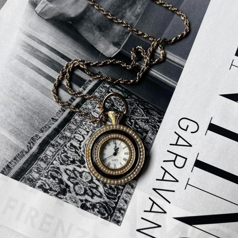 GOLDā PEARL WATCH PENDANT NECKLACE - Picture 4 of 4